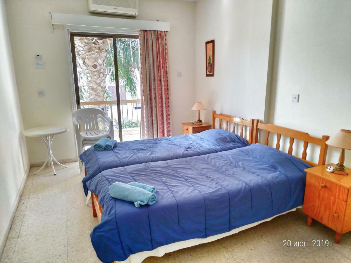 Constantaras Apartments Protaras Ngoại thất bức ảnh