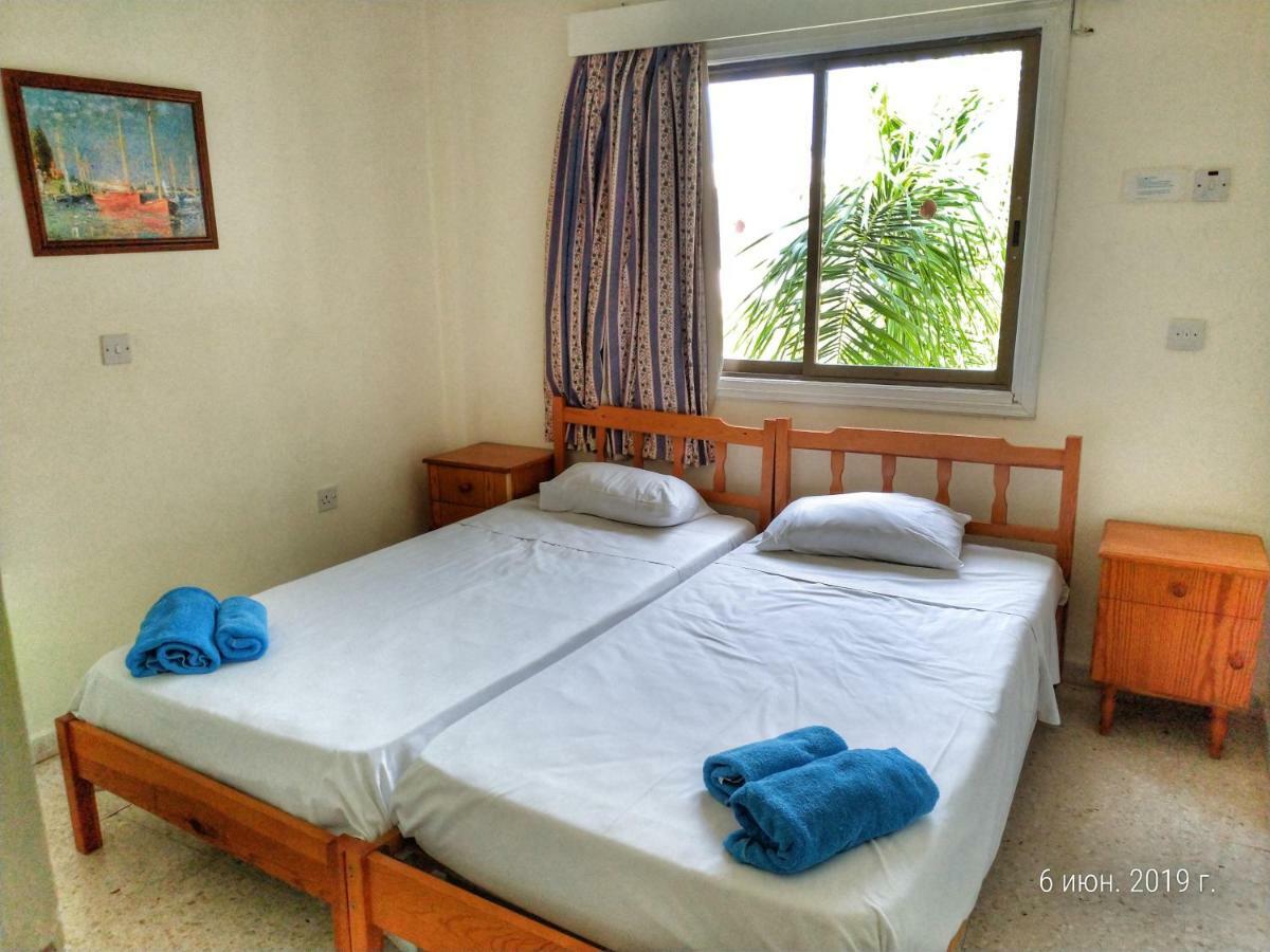 Constantaras Apartments Protaras Ngoại thất bức ảnh